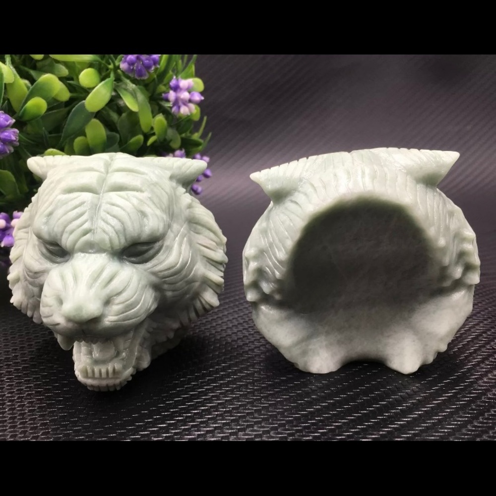 1PC Carved Natural green jasper tiger head